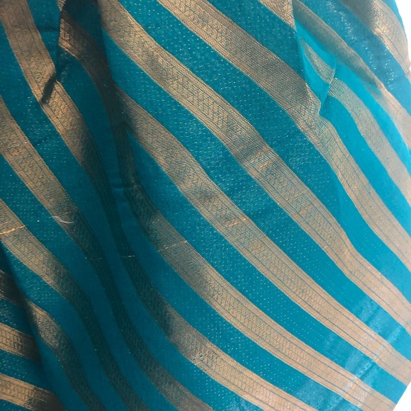 Lehnga - Picture 2 of 3